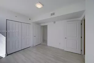 400 Sunny Isles Blvd, Sunny Isles Beach, FL 33160 - Photo 21