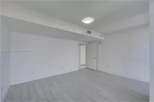 400 Sunny Isles Blvd, Sunny Isles Beach, FL 33160 - Photo 27