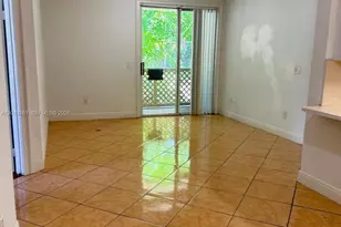 18328 NW 68th Ave, Hialeah, FL 33015 - Photo 9