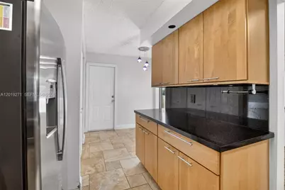 7957 NW 7th Ct, Plantation, FL 33324 - Photo 9