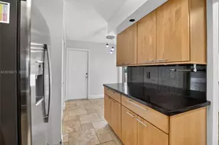 7957 NW 7th Ct, Plantation, FL 33324 - Photo 9