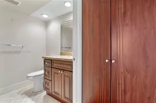13700 SW 14th St, Pembroke Pines, FL 33027 - Photo 27