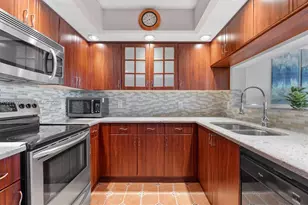13700 SW 14th St, Pembroke Pines, FL 33027 - Photo 21