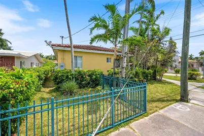 2542 SW 25th Ave, Miami, FL 33133 - Photo 5