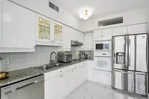 4779 Collins Ave, Miami Beach, FL 33140 - Photo 7