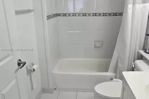 2475 NW 16th St Rd, Miami, FL 33125 - Photo 21