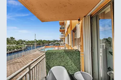 2450 NE 135th St #201, North Miami, FL 33181 - Photo 3