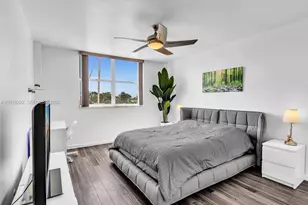 2450 NE 135th St, North Miami, FL 33181 - Photo 15