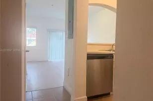 7989 NW 8th St, Miami, FL 33126 - Photo 17