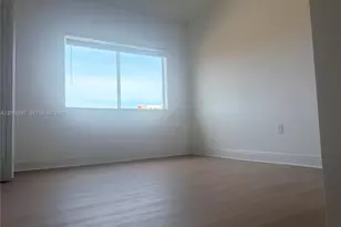 7989 NW 8th St, Miami, FL 33126 - Photo 5