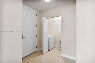 3001 NE 185th St, Aventura, FL 33180 - Photo 7