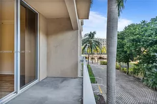 3001 NE 185th St, Aventura, FL 33180 - Photo 5