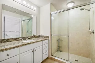 3001 NE 185th St, Aventura, FL 33180 - Photo 15