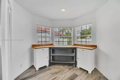 535 Somerset Way, Weston, FL 33326 - Photo 13