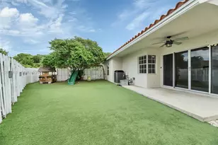 535 Somerset Way, Weston, FL 33326 - Photo 33