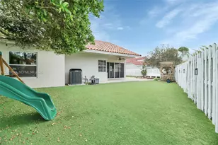 535 Somerset Way, Weston, FL 33326 - Photo 35