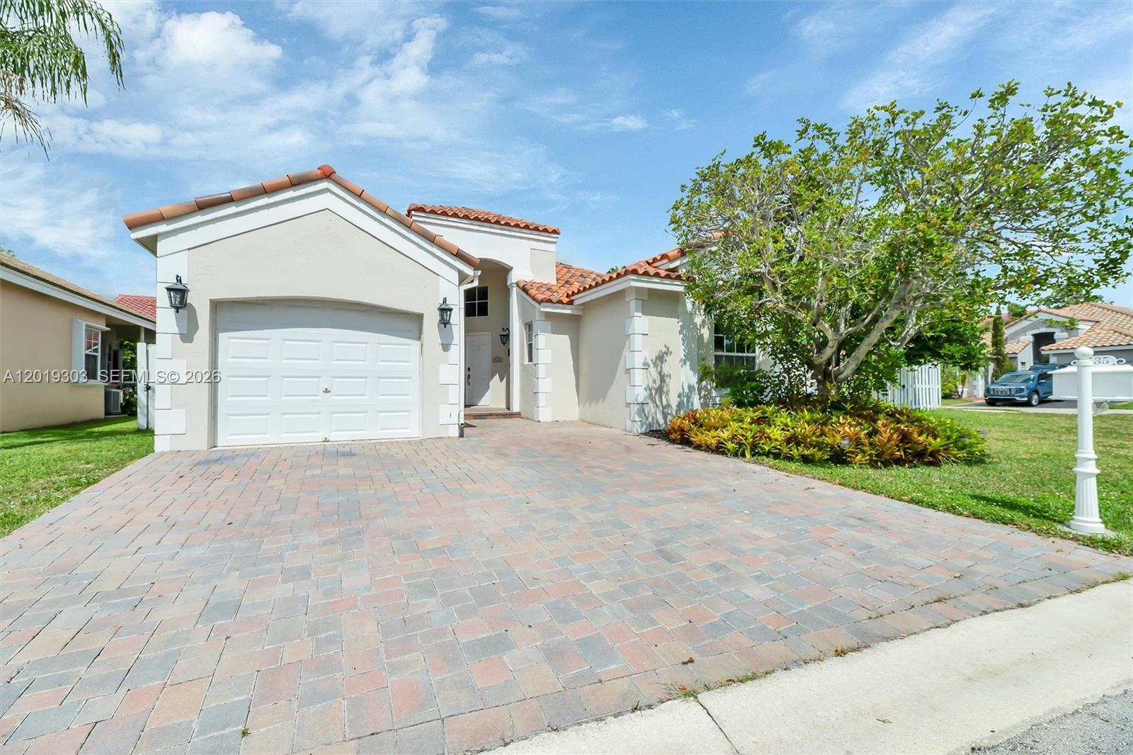 535 Somerset Way - 535 Somerset Way, Weston, FL 33326 Luxury Property | Jose Angel Pina