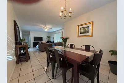 3245 Village Green Dr, Miami, FL 33175 - Photo 19