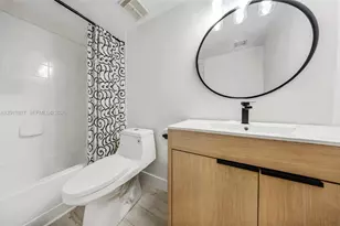 7601 E Treasure Dr, North Bay Village, FL 33141 - Photo 29