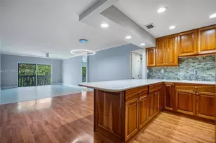100 Edgewater Dr, Coral Gables, FL 33133 - Photo 5