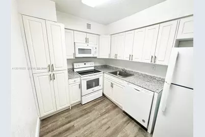 999 NE 167th St #513, North Miami Beach, FL 33162 - Photo 3
