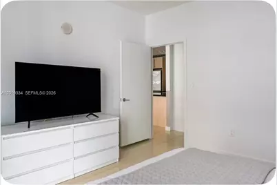 1111 SW 1 Ave #2215, Miami, FL 33130 - Photo 11