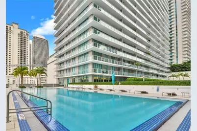 1111 SW 1 Ave #2215, Miami, FL 33130 - Photo 3