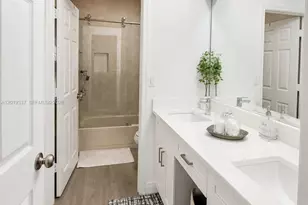 11913 Donlin Dr, Wellington, FL 33414 - Photo 17