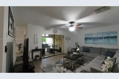 11913 Donlin Dr, Wellington, FL 33414 - Photo 13