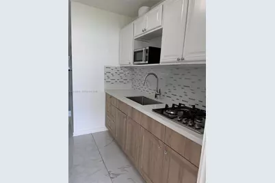 18510 Atlantic Blvd, Sunny Isles Beach, FL 33160 - Photo 3