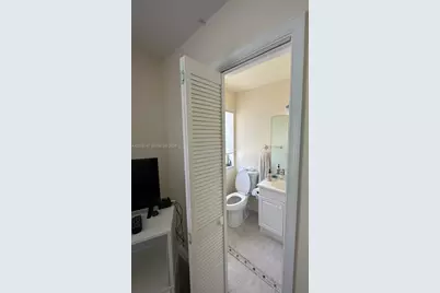 6600 NE 22nd Way #2322, Fort Lauderdale, FL 33308 - Photo 9