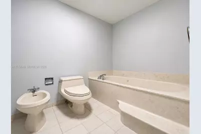 520 Brickell Key Dr #A1113, Miami, FL 33131 - Photo 13