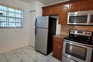 426 NE 210th Cir Terrace, Miami, FL 33179 - Photo 7