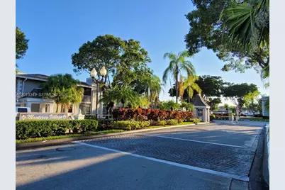 426 NE 210th Cir Ter #106-2, Miami, FL 33179 - Photo 3