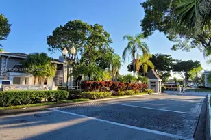 426 NE 210th Cir Terrace, Miami, FL 33179 - Photo 3