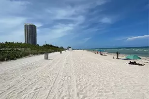 7135 Collins Ave, Miami Beach, FL 33141 - Photo 35