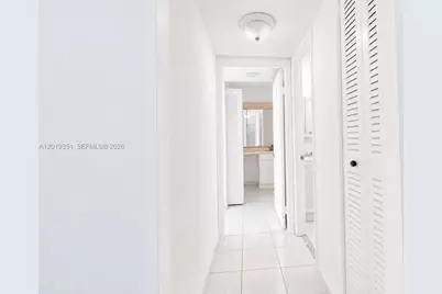 7135 Collins Ave #912, Miami Beach, FL 33141 - Photo 17