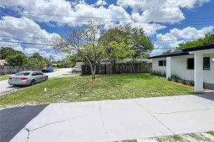 60 NW 47th Ct, Oakland Park, FL 33309 - Photo 3