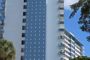 7441 Wayne, Miami Beach, FL 33141 - Photo 33