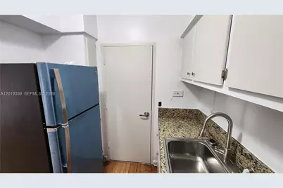 7441 Wayne #8-O, Miami Beach, FL 33141 - Photo 15