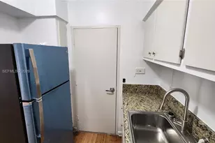 7441 Wayne, Miami Beach, FL 33141 - Photo 15