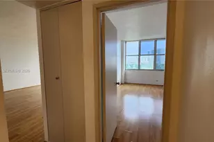 7441 Wayne, Miami Beach, FL 33141 - Photo 9