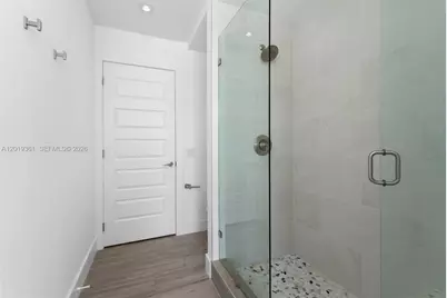 13040 N Bayshore Dr, North Miami, FL 33181 - Photo 39