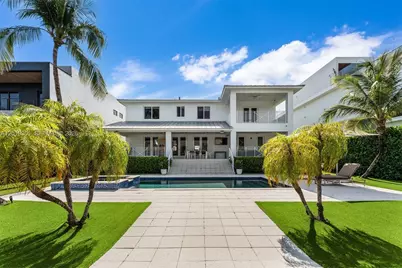 13040 N Bayshore Dr, North Miami, FL 33181 - Photo 51