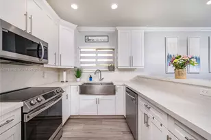 3179 NE 4th St, Homestead, FL 33033 - Photo 11