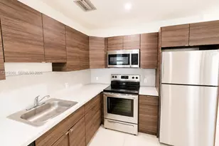542 NE 67th St, Miami, FL 33138 - Photo 1