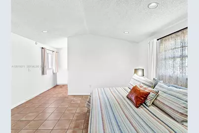 6460 SW 2nd St #1, Miami, FL 33144 - Photo 17