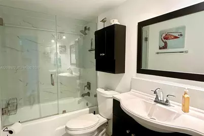 5600 Collins Ave #8A, Miami Beach, FL 33140 - Photo 11