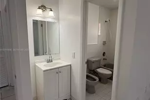 10101 W Okeechobee Rd, Hialeah Gardens, FL 33016 - Photo 25
