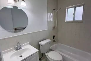 10101 W Okeechobee Rd, Hialeah Gardens, FL 33016 - Photo 17